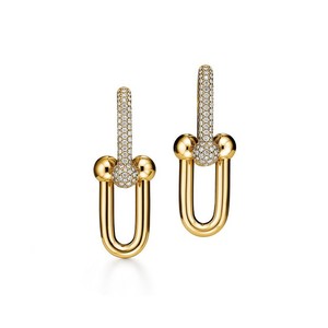 ピアス