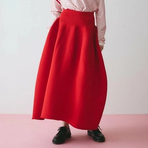 赤いニット