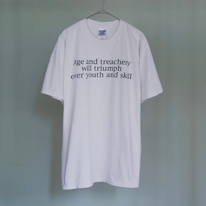 ロゴTシャツ
