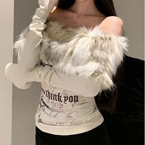 オフショルトップス