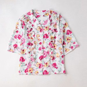 花柄ブラウス