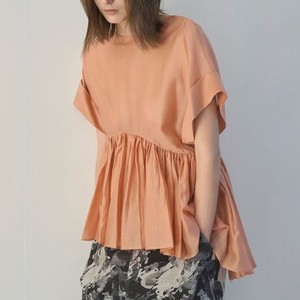 オレンジのブラウス オレンジのブラウス