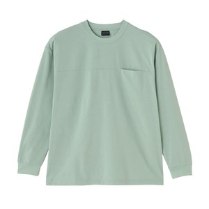 グリーンのTシャツ