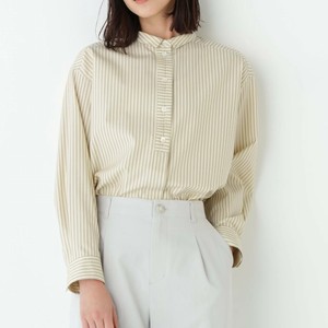 イエローのストライプ柄ブラウス