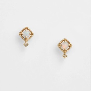 ピアス
