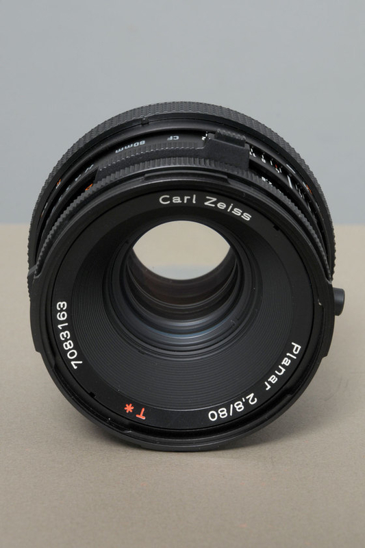 HASSELBLAD 500C/M 後期モデル Carl Zeiss Planar CF80mm f2.8 T HASSELBLAD 500C/M 後期モデル Carl Zeiss Planar CF80mm f2.8 T