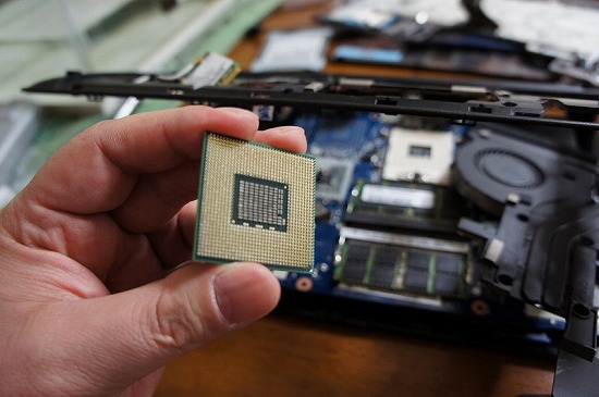Acer Timeline X 3830T の CPU を換装する手順の詳細（AS3830T-N54D の