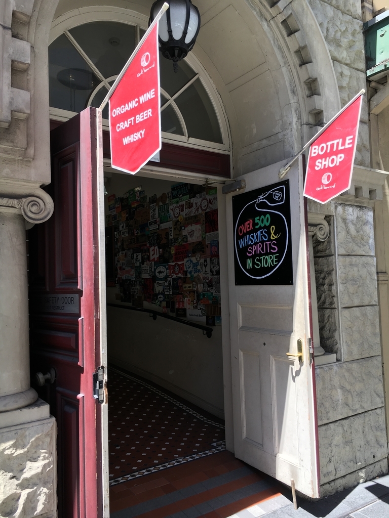 シドニーでナチュラルワインを買うならここ！！その1。定番中の定番ショップ。[Oak Barrel] オーストラリアでナチュラルワイン by Mauve Wine Co.