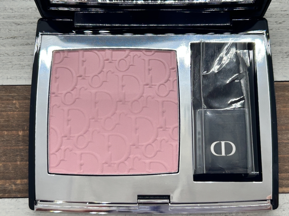 DIOR 伊勢丹限定　チーク 伊勢丹限定のディオールのチークが届いたので使ってみた - まゆ、コレ！