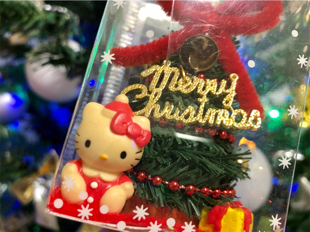 キティちゃんのクリスマスツリー パレット久茂地のクリスマスツリーは