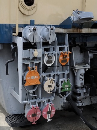EF63(その2) 横軽間無動力車両との連結 - 境目と鉄道…