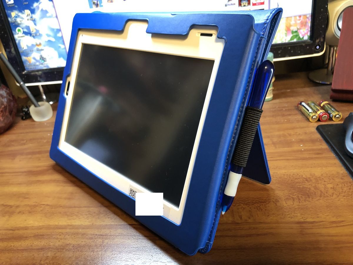 立てたタブレット