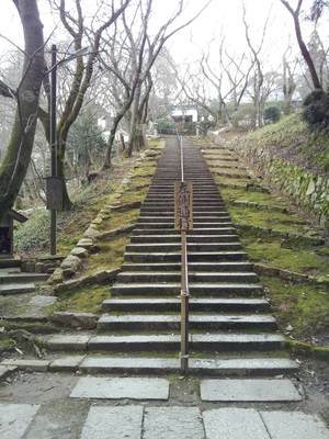 三井寺の観音堂への階段