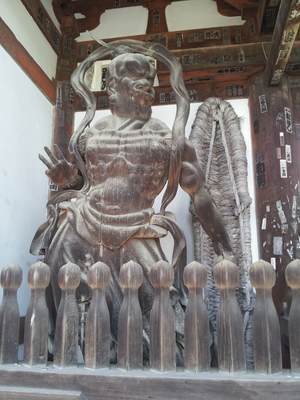 石山寺の仁王像