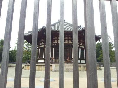 南円堂の北円堂
