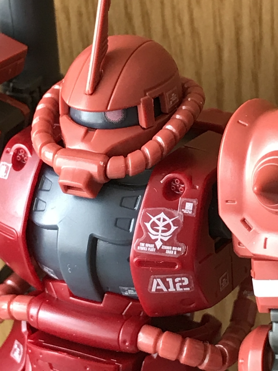 DDスケールサーベイヤー　赤シク　2枚 HG 1/144 シャア専用ザクII 赤い彗星Ver. 予約受付中 | メディオ