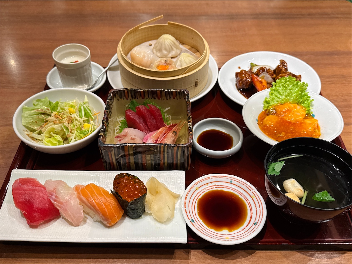 青森県八戸市/兆蘭さんの色んな料理が少しずつ食べれる兆蘭定食を食べ