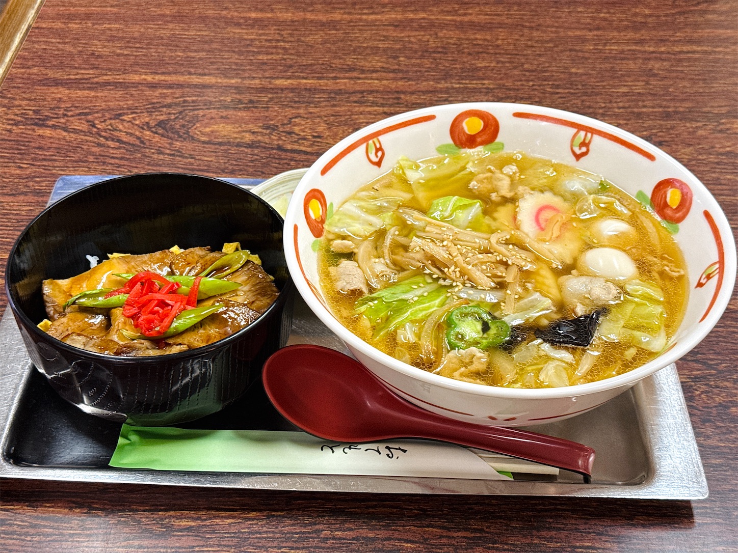 青森県八戸市/キクヤ食堂さんで五目ラーメンとミニチャーシュー丼を