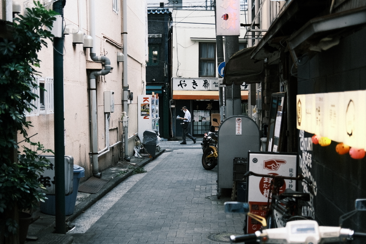 f:id:meganeya-moai:20211006162102j:plain