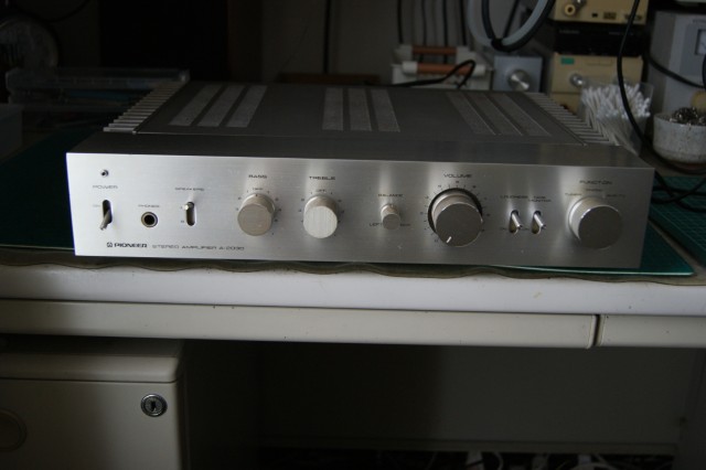 Pioneer A-2030 プリメインアンプ - ガラクタな部屋