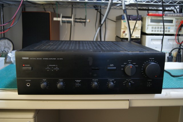 YAMAHA AX-570 プリメインアンプ 2台目 - ガラクタな部屋