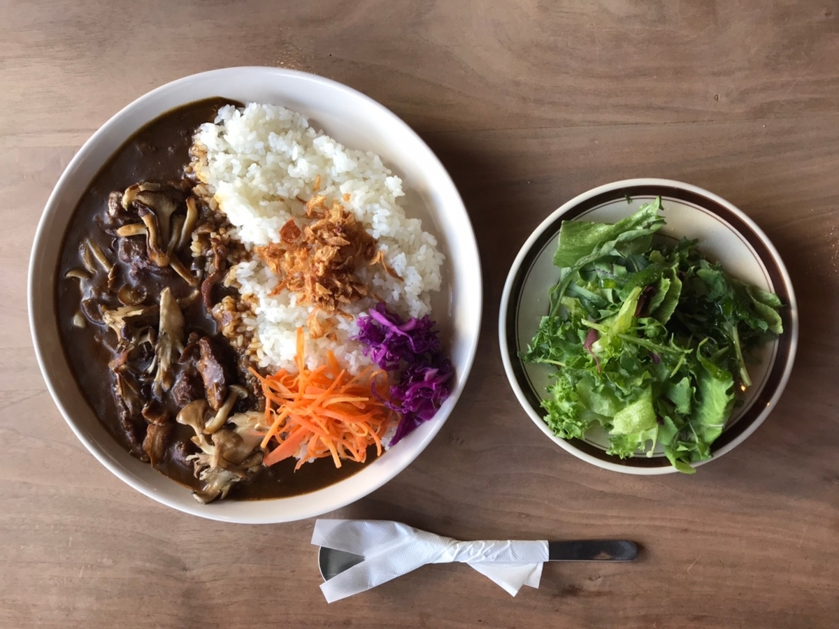 子ども連れで行ける半田市のイチカフェのランチ・牛すじきのこカレー