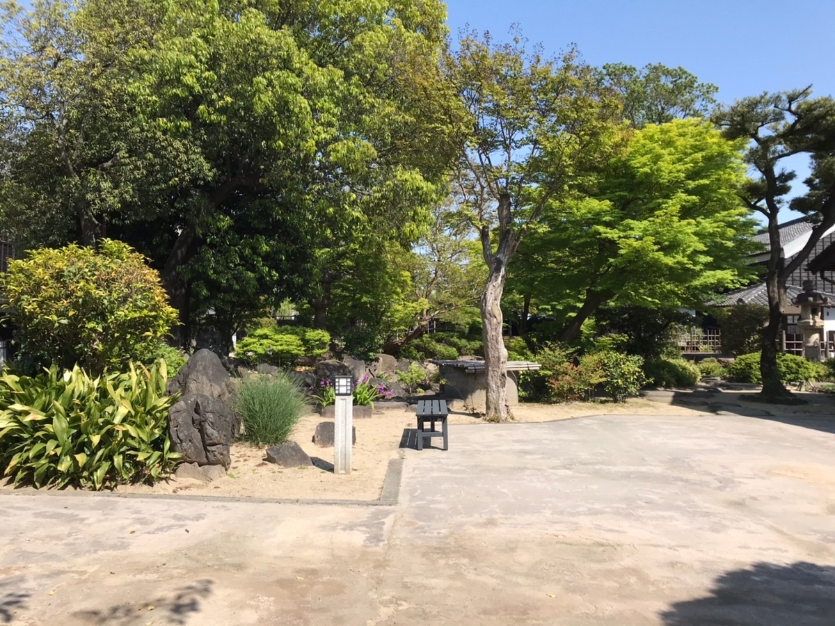 赤ちゃん・子ども連れで行ける半田運河沿いにある旧半六邸の半六庭園の中の様子