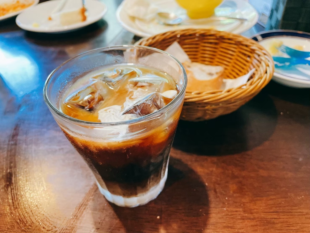 赤ちゃん・子ども連れでいける半田市のカフェランチ人気店「カフェフーガス」のカフェオレ