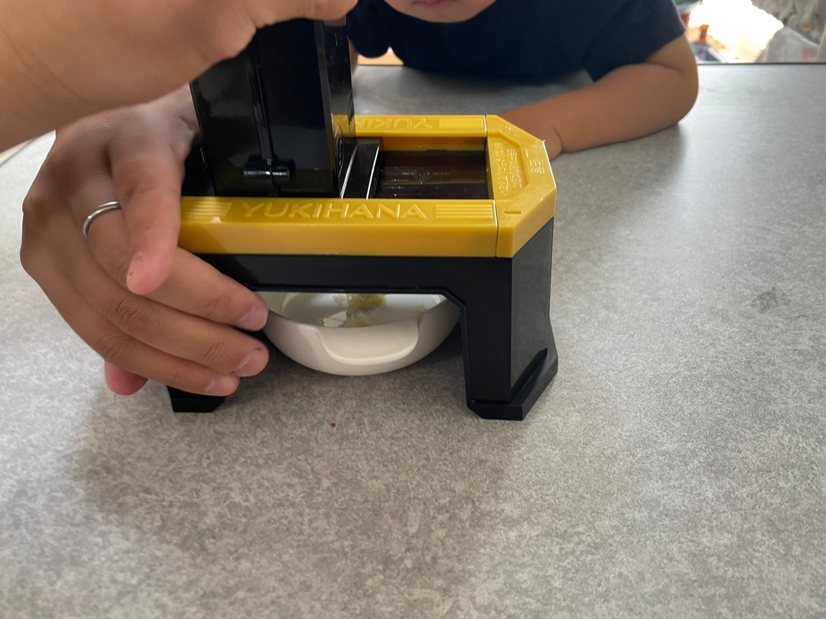 小さな子どもにぴったりのアイス！豆乳飲料で簡単につくるかき氷