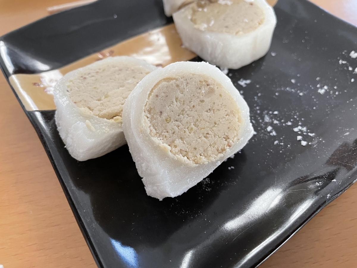 栗きんとんなど栗菓子で有名な犬山市の老舗和菓子店「尾張犬山菓匠もちたけ」の人気商品・栗羽二重