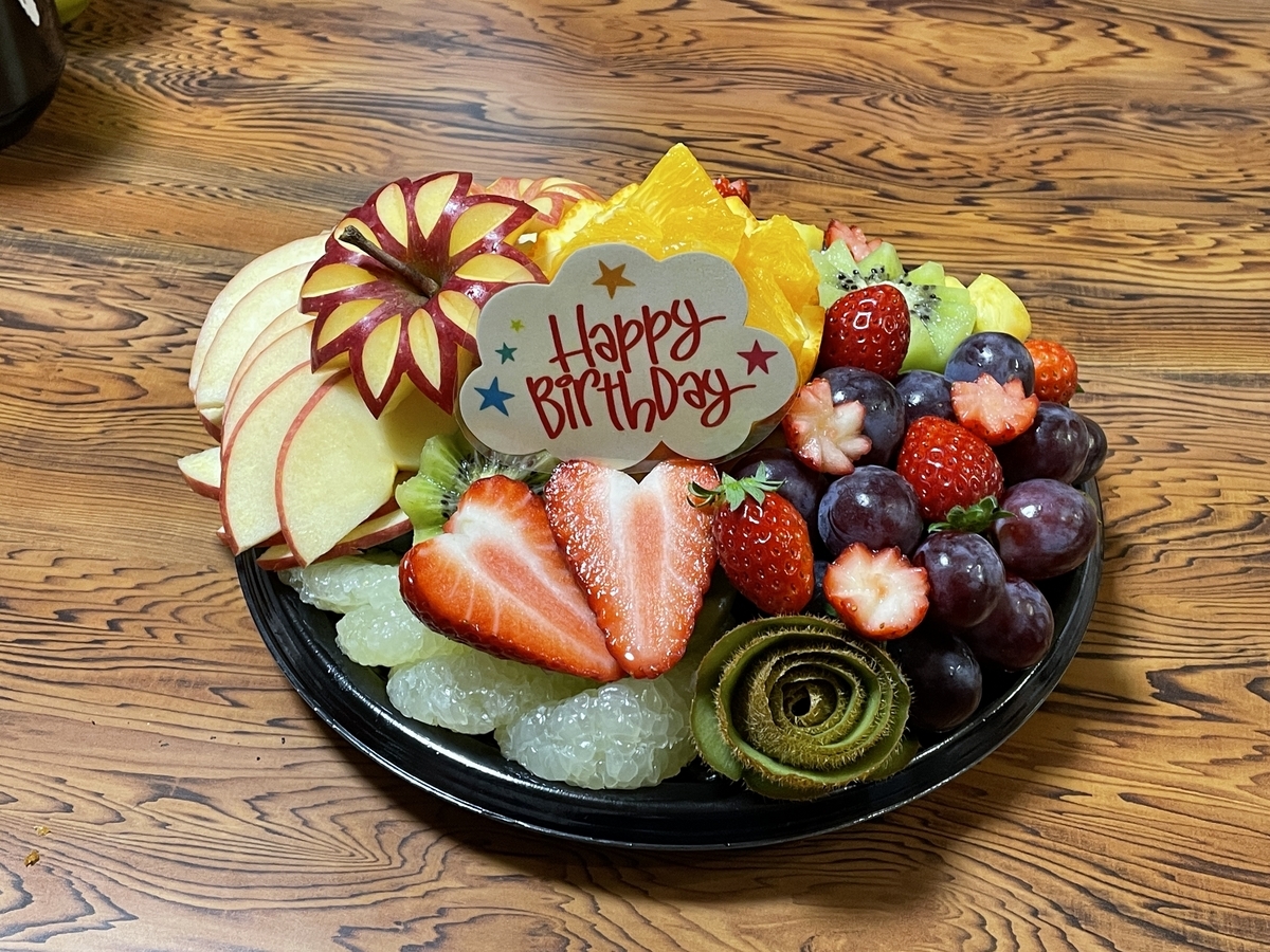 生クリームが食べられない子におすすめの愛知県半田市のフルーツショップカミヤのカットフルーツケーキ