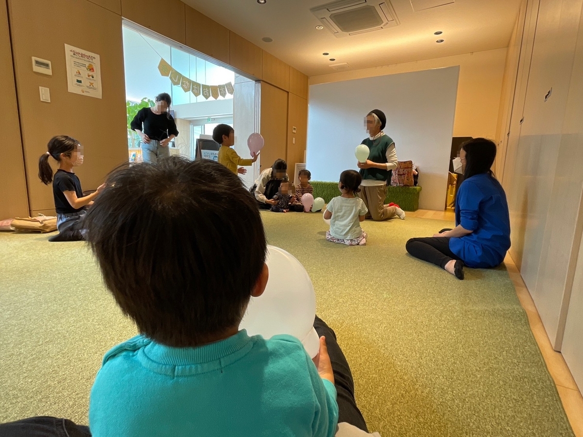 赤ちゃんや子ども連れでランチができる東海市の小児歯科併設のカフェ・きらめきキッチンのイベントの様子