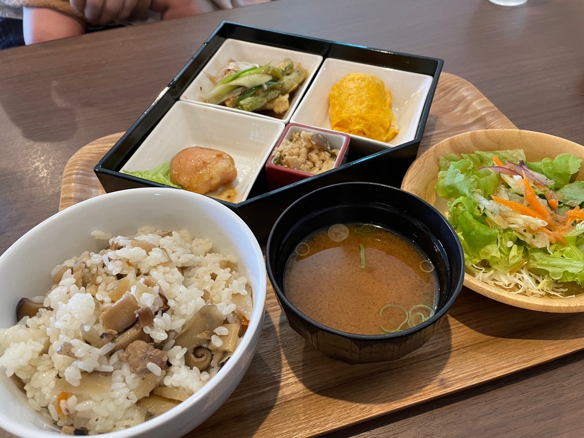 知多市の赤ちゃんや子ども連れでランチができるグリーンライフカフェのランチメニュー・きまぐれランチ
