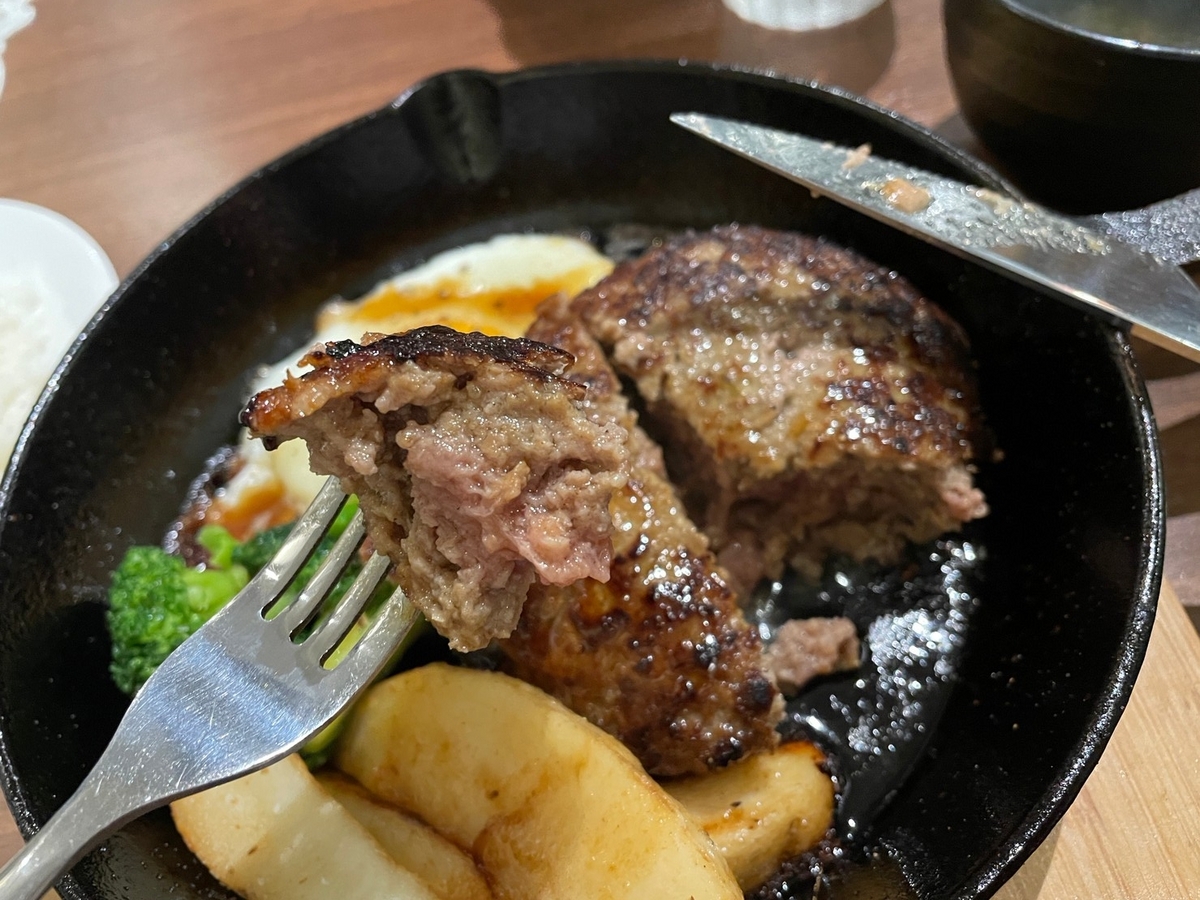 半田市にある赤ちゃんや子ども連れでランチができる牛花香（うしかか）のハンバーグ