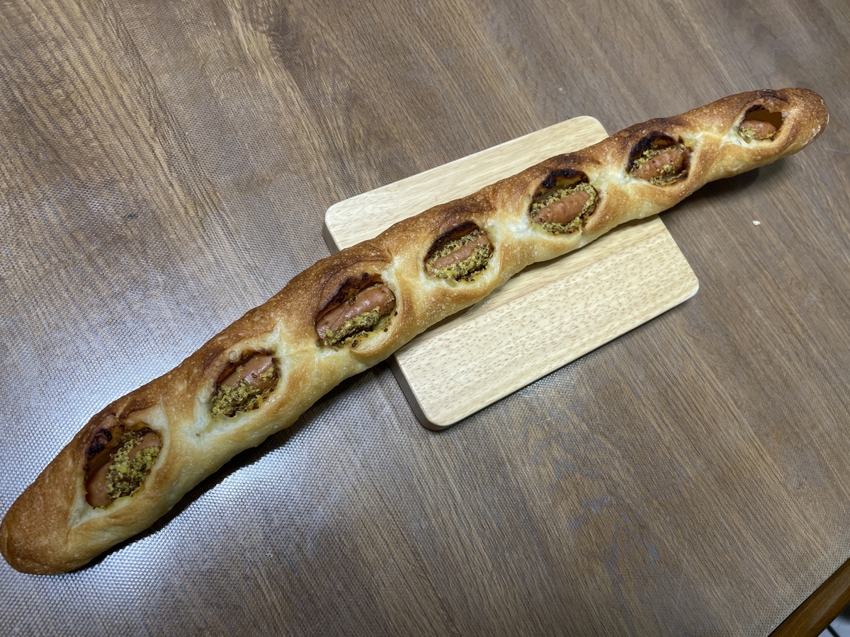 名古屋市瑞穂区にある人気のパン屋「シャルムベーカリーポンシェ」のチョーロング