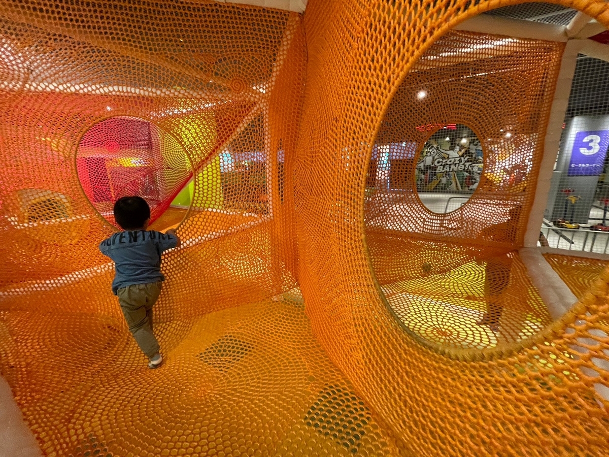 常滑市のイオンモール常滑に入っている屋内遊び場「クレイジーバネット」のキッズエリア