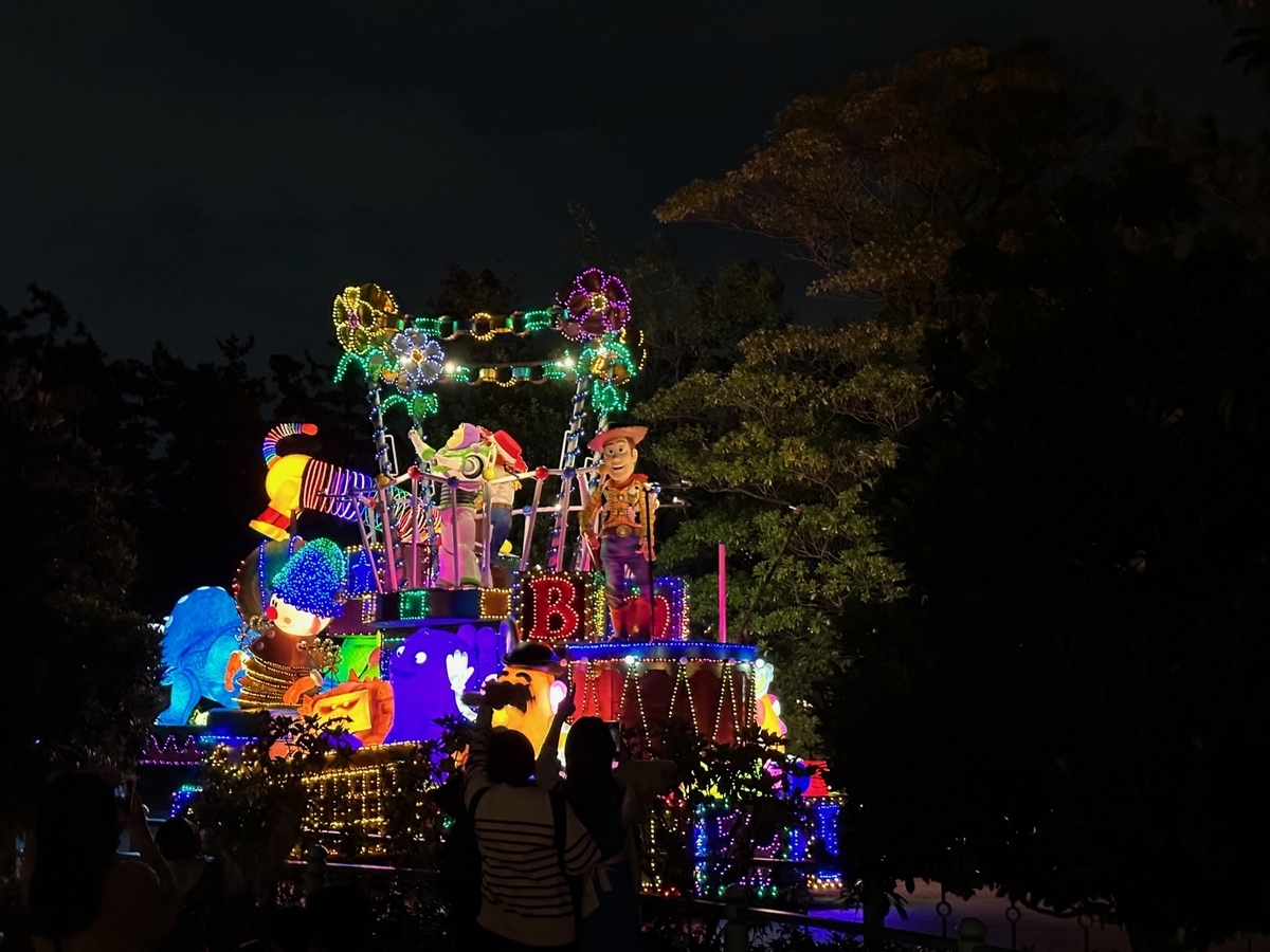 子ども連れで行く貸切ディズニー「プライベートイブニングパーティー」レポ｜エレクトリカルパレード