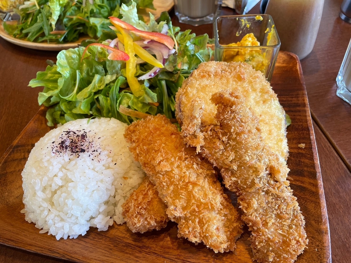 赤ちゃんや子ども連れでランチが出来る愛知県半田市の魚太郎・蔵の街カフェのミックスフライプレート