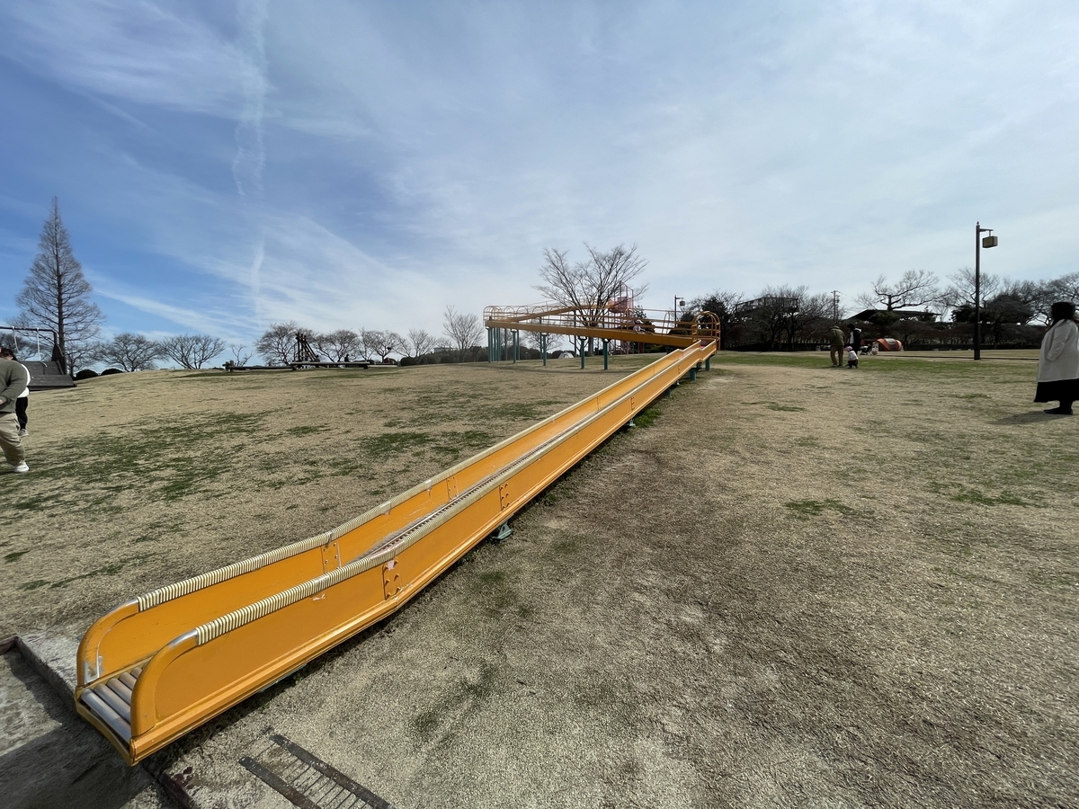 桜＆公園巡り｜超ながいローラー滑りがおもしろい！ふれあいの森へ行っ