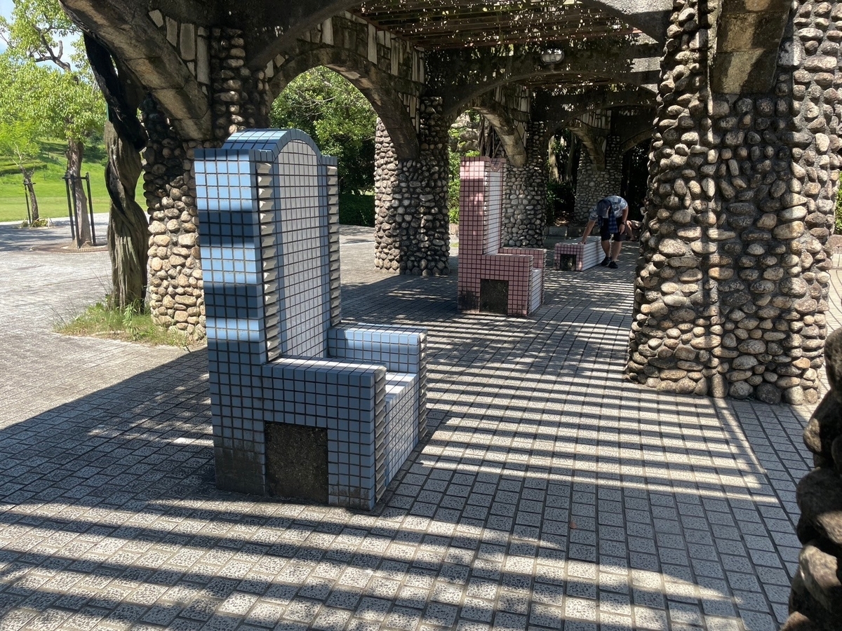 愛知の水遊びスポット｜愛知県大府市にある大府みどり公園のじゃぶじゃぶ池の玉座