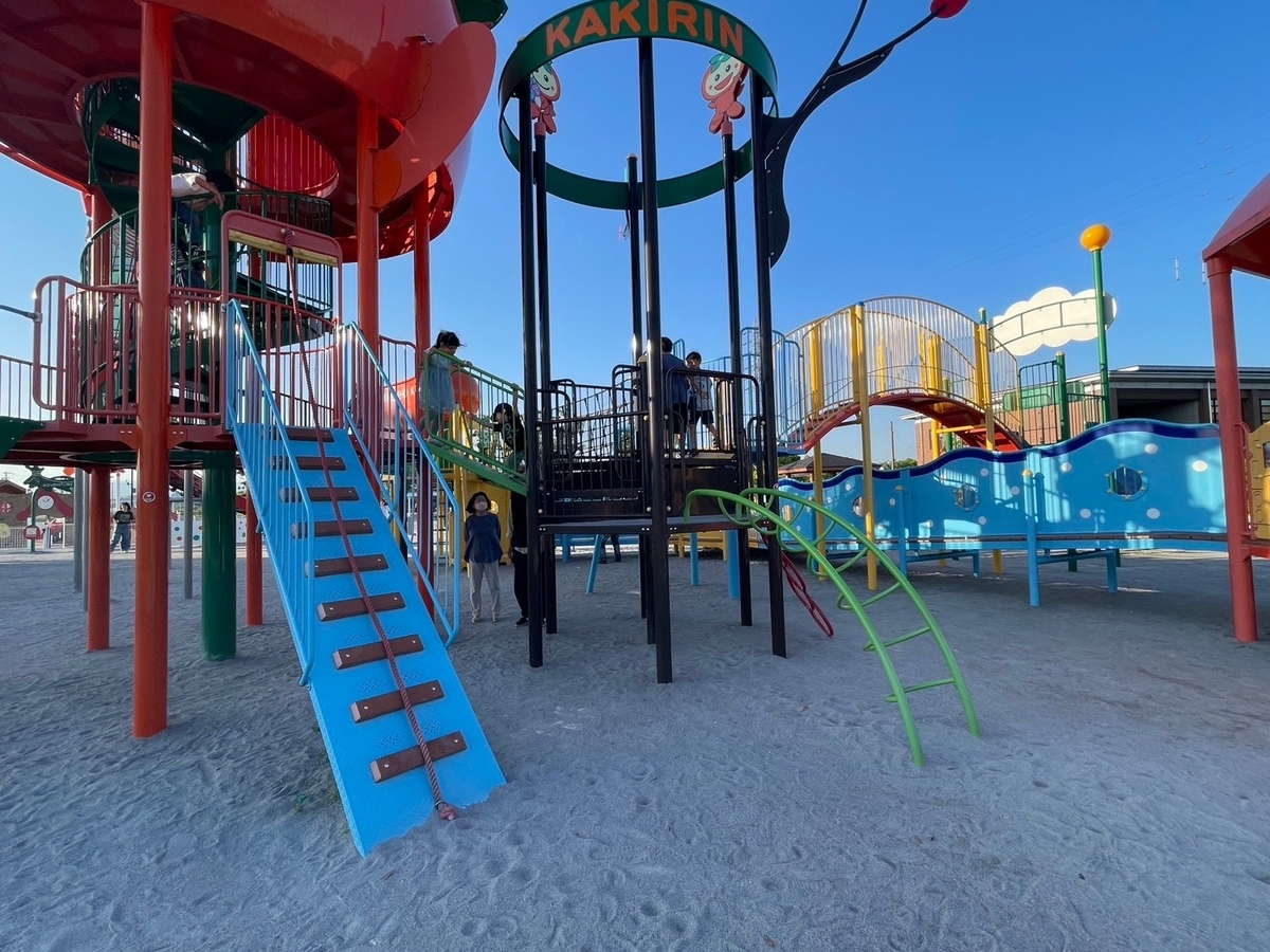 岐阜県瑞穂市の子どもの遊び場｜遊具が豊富な公園・サンコーパレットパークの大型遊具