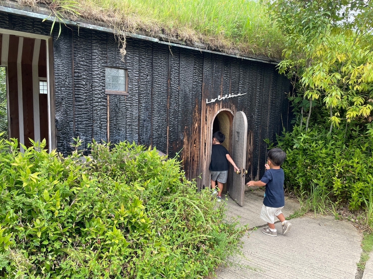 子どもとおでかけ｜滋賀県近江八幡市にあるクラブハリエの店舗「ラ・コリーナ近江八幡」