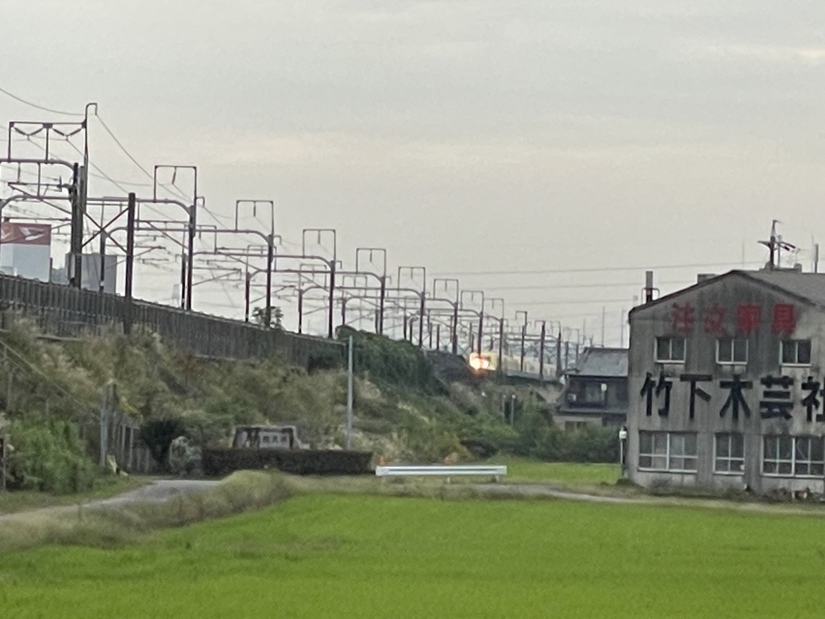 刈谷市上重原でみるドクターイエロー　