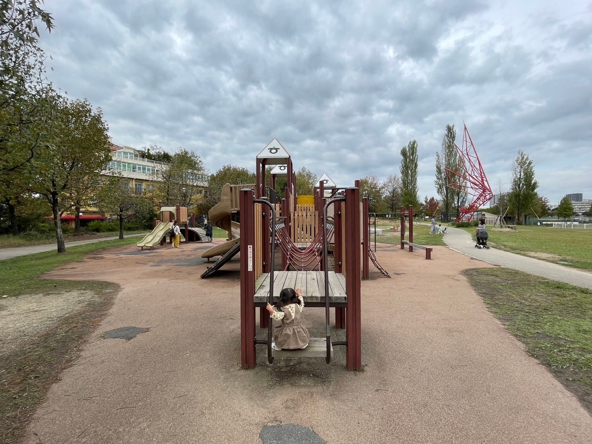 子どもの遊び場｜愛知県刈谷市にある公園ミササガパークの遊具広場児童用複合遊具