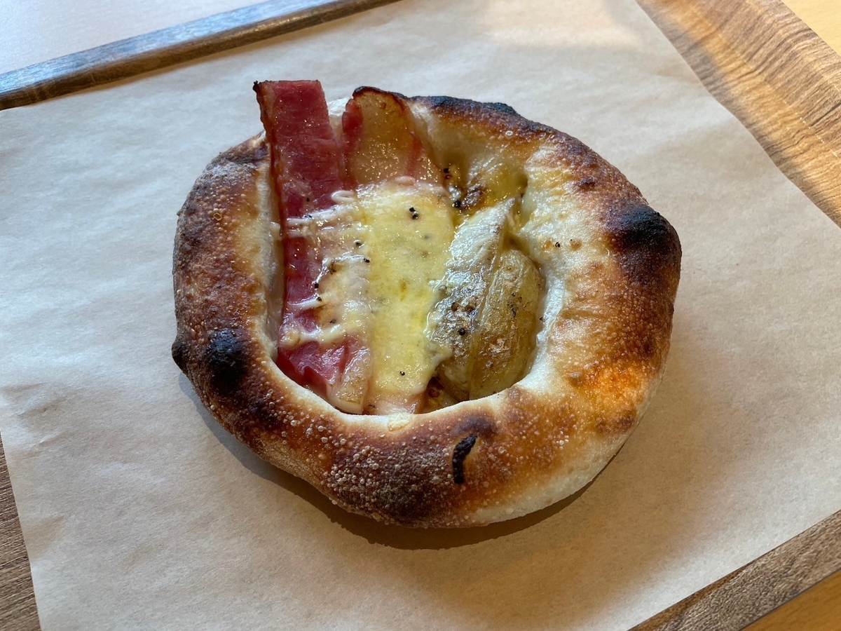 子連れランチ｜刈谷市のミササガパーク内にあるベーカリーカフェ「アールベイカー」のピザ