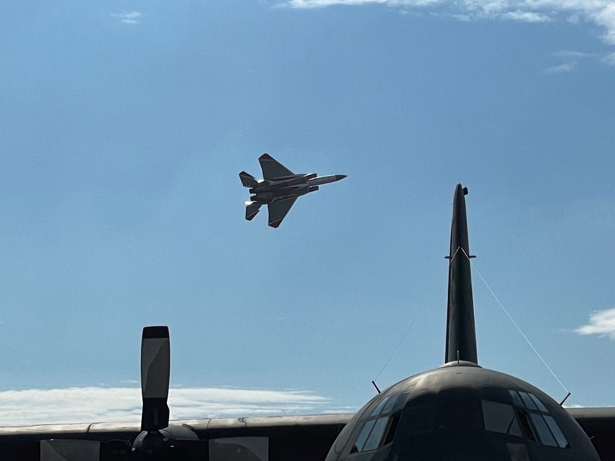 自衛隊岐阜基地で行われた岐阜基地航空祭2024の飛行