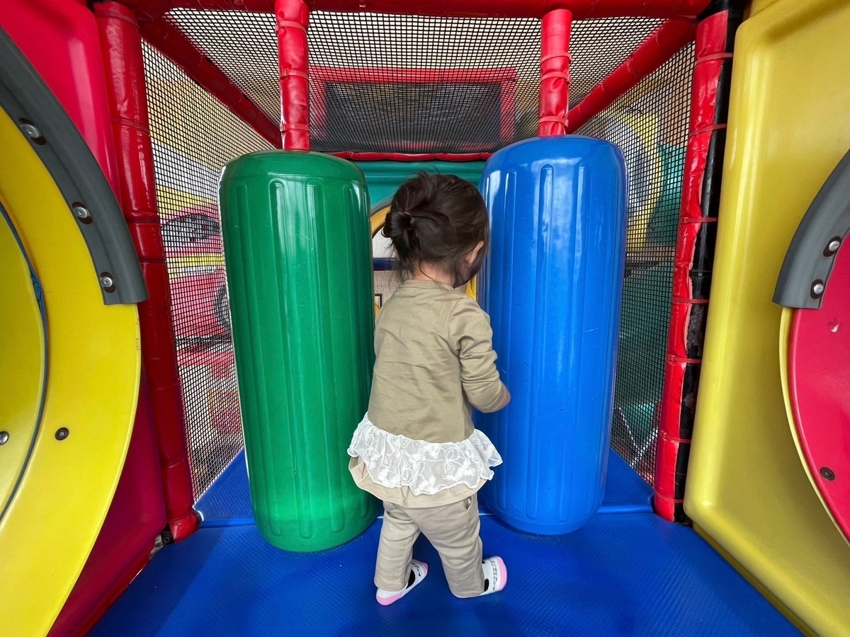子どもの室内遊び場|愛知県碧南市にあるマクドナルド碧南店のプレイランド・複合遊具