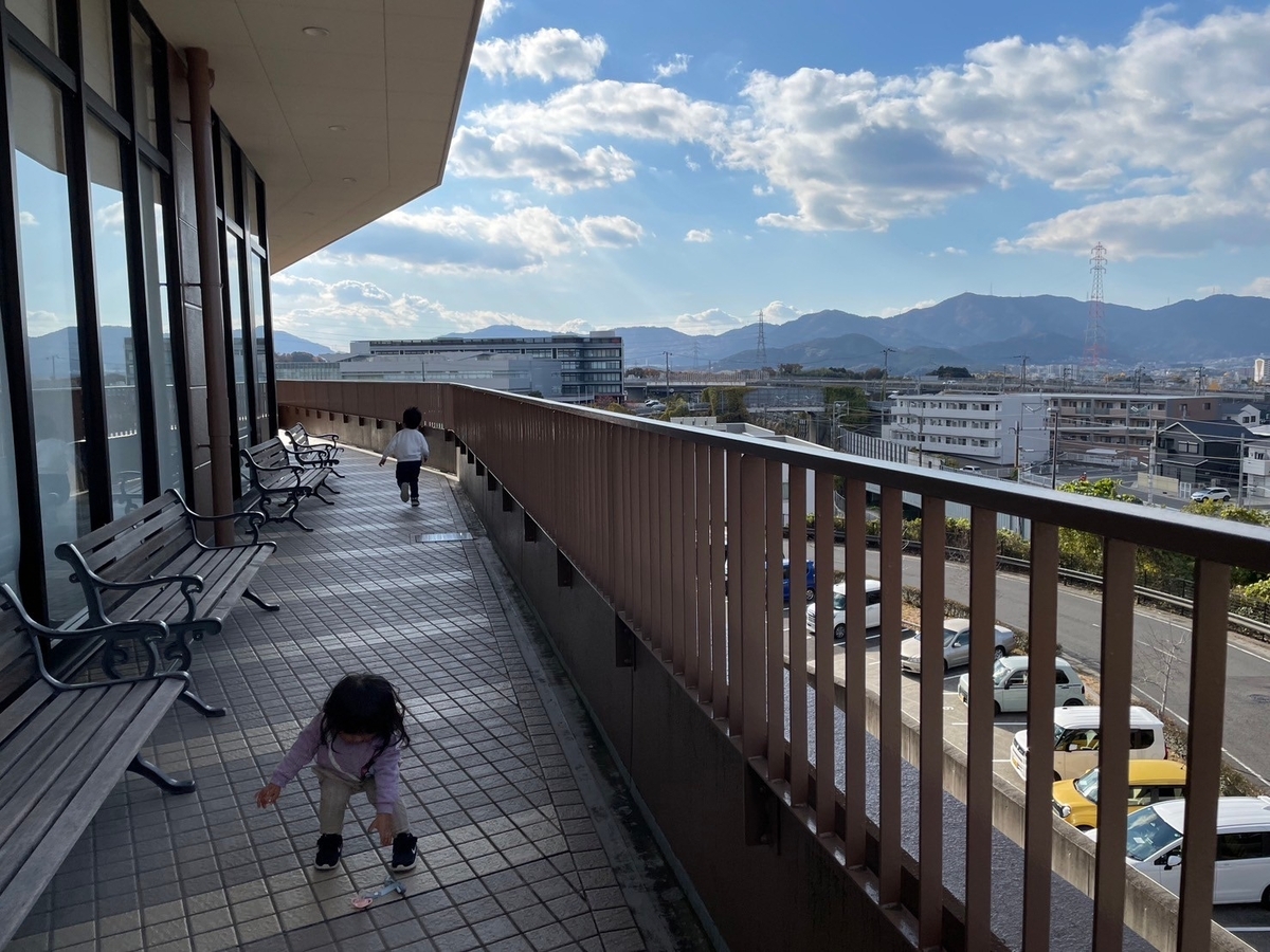 ドクターイエローのビュースポット｜滋賀県大津市にあるフォレオ大津一里山の新幹線展望テラス