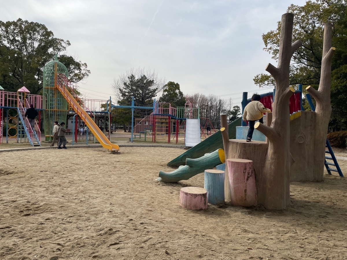 子どもの遊び場｜愛知県刈谷市にある遊具がある日高公園