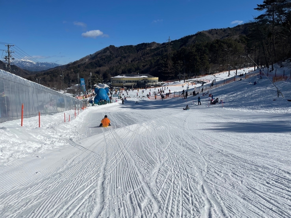 子どもの遊び場｜キッズゲレンデが楽しめる長野県の治部坂高原スキー場のキッズパークソリゲレンデ
